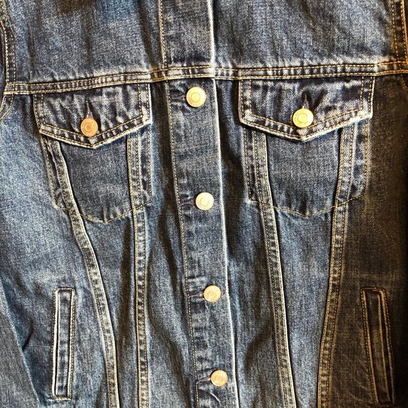 GAP WOMAN' S CLASSIC DENIM JEAN JACKET SIZE SMALL NEW WITH TAGS - Picture 10 of 15